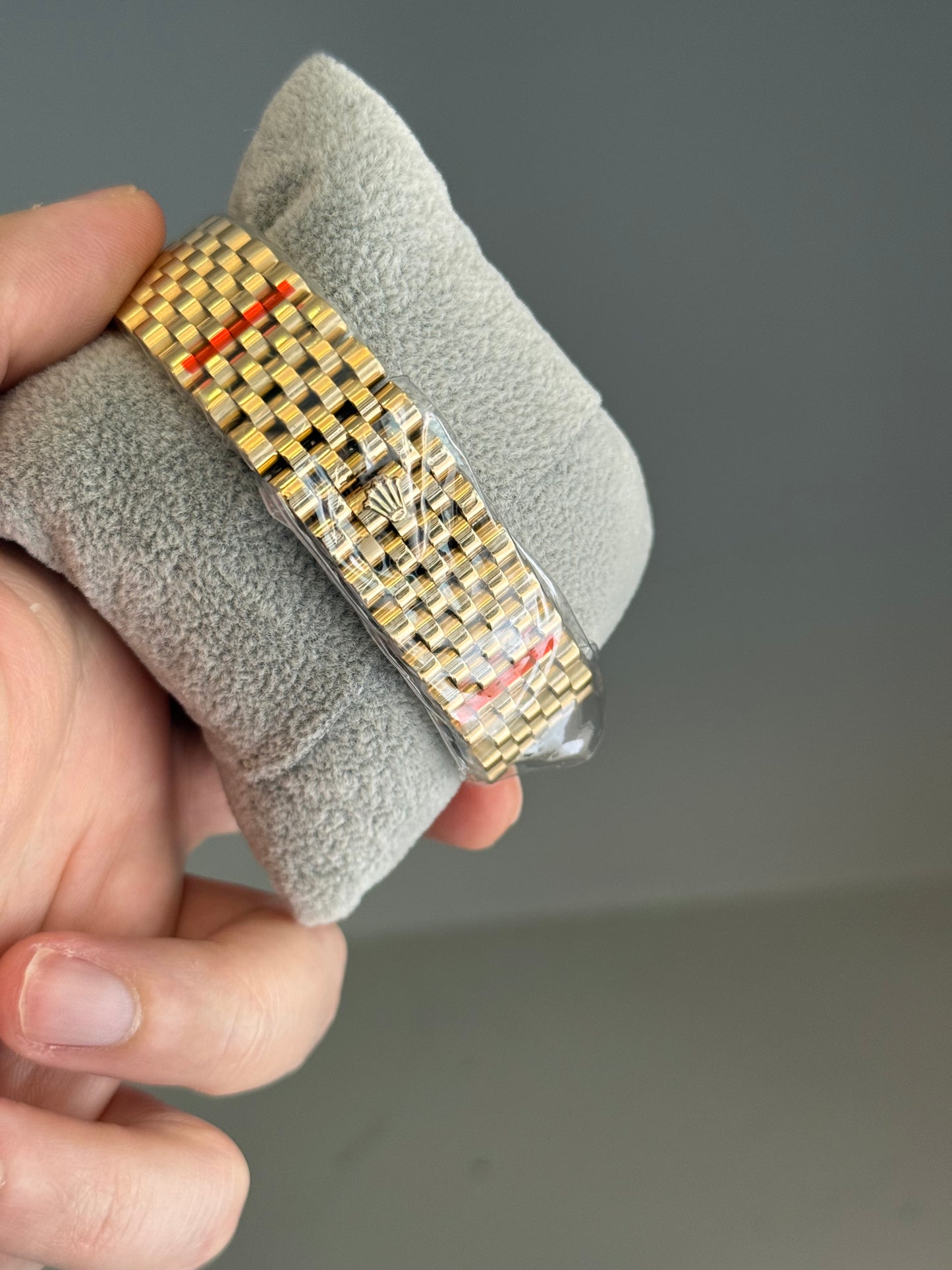 Perpetual 1908 Gold Black Dial