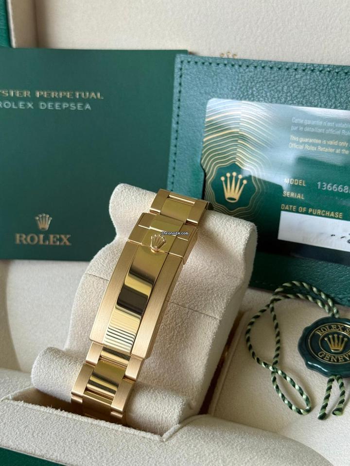 Deep Sea Yellow Gold