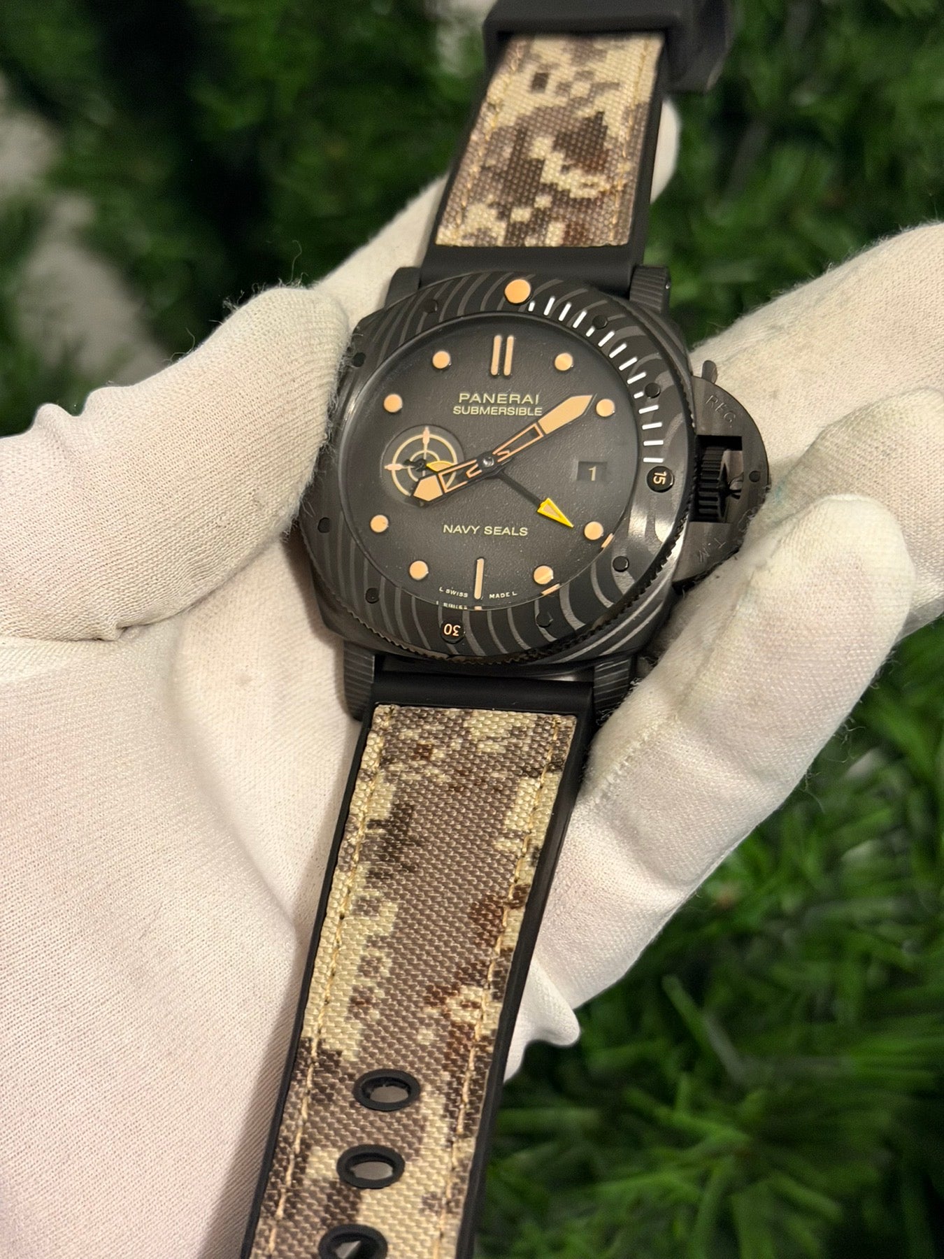 Submersible QuarantaQuattro Navy SEALs GMT Carbotech