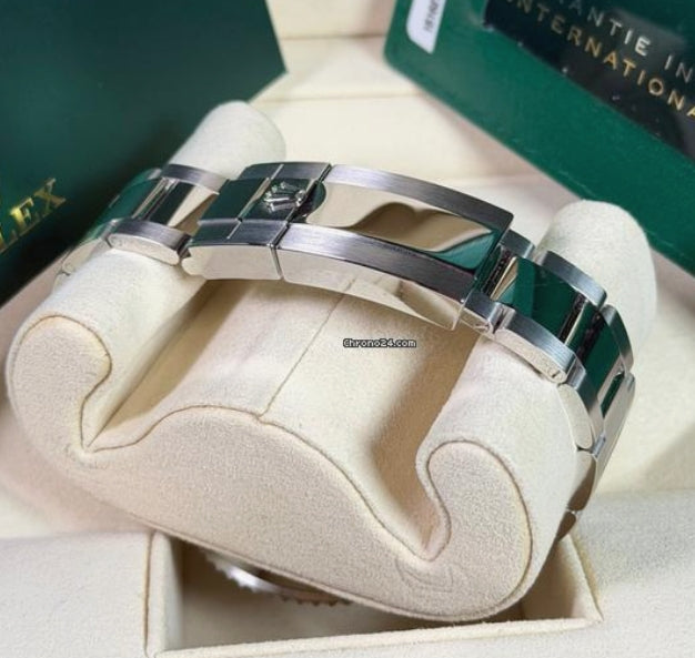 GMT Master 2 Bruce Wayne Oyster