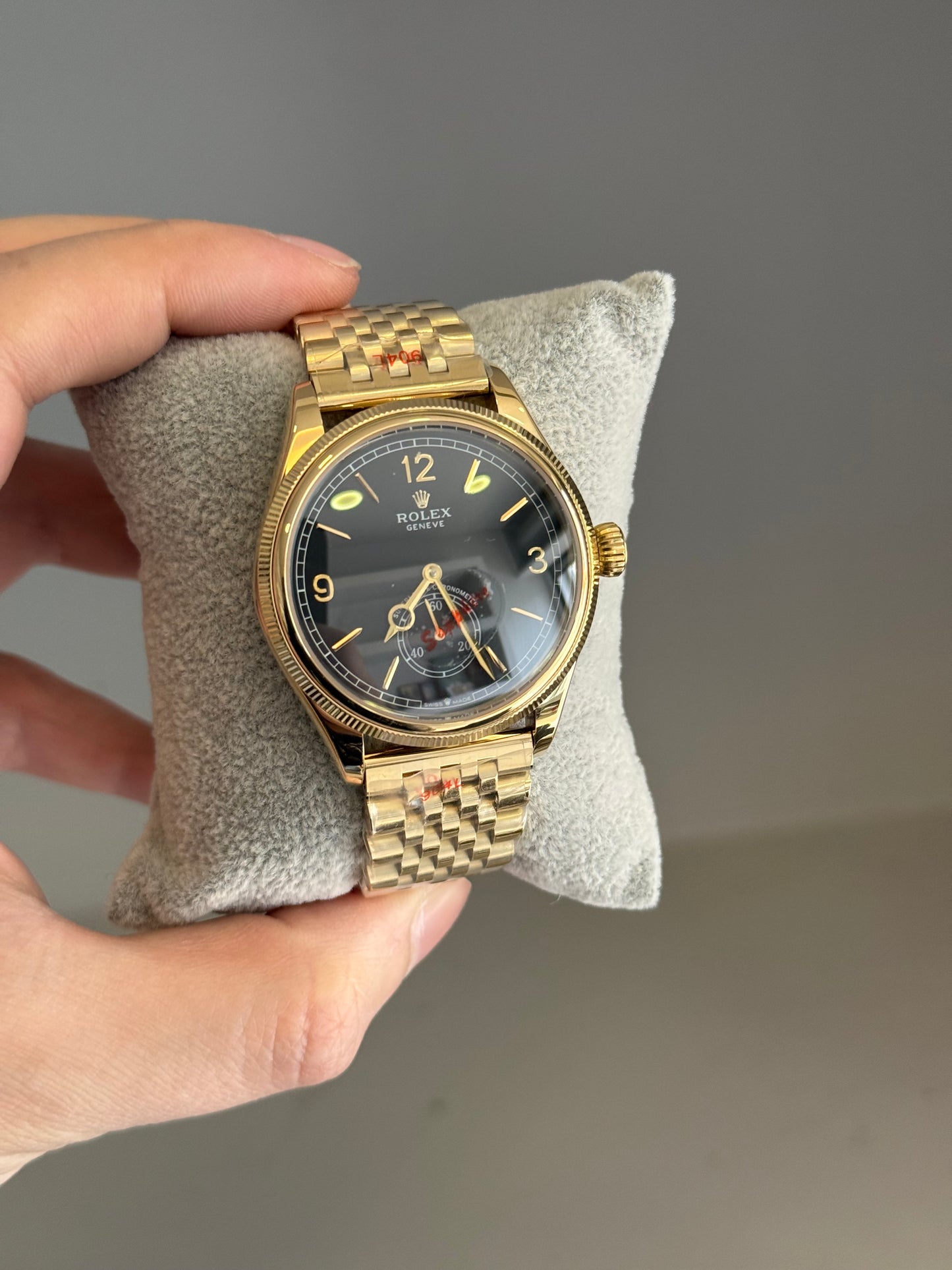 Perpetual 1908 Gold Black Dial