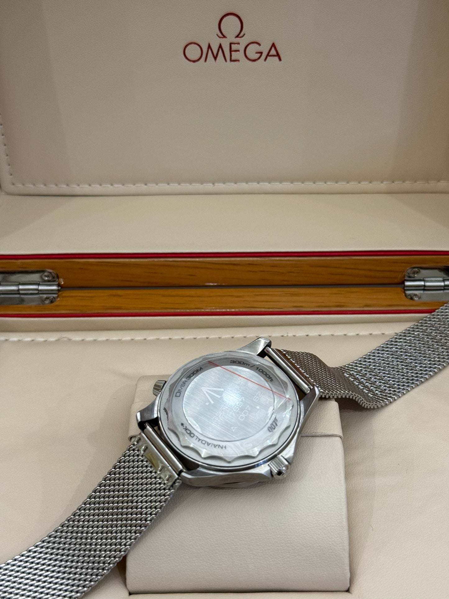 Omega Seamaster Diver 300m 007 No Time to Die Edition James Bond Watch