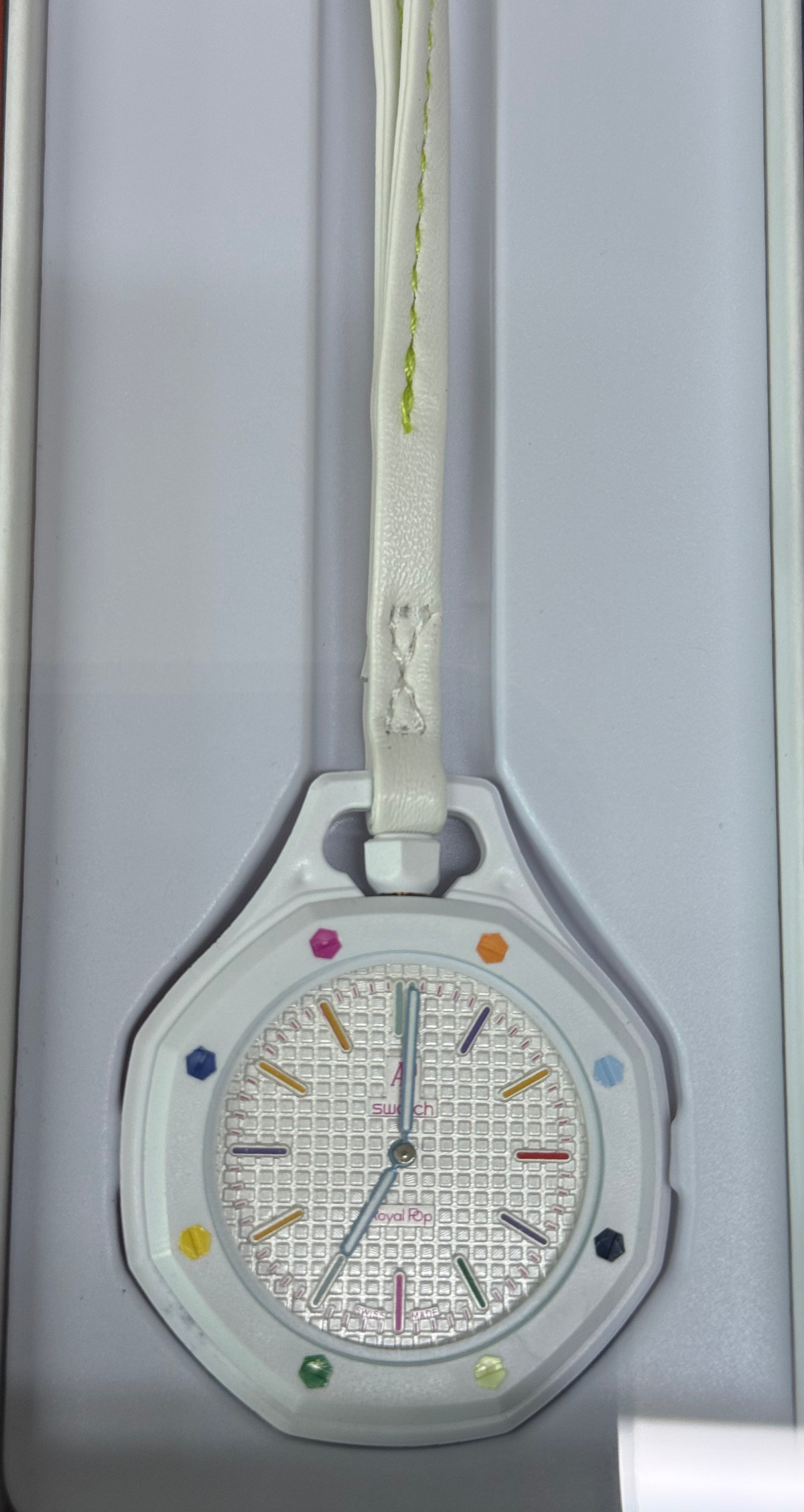 Royal Pop White